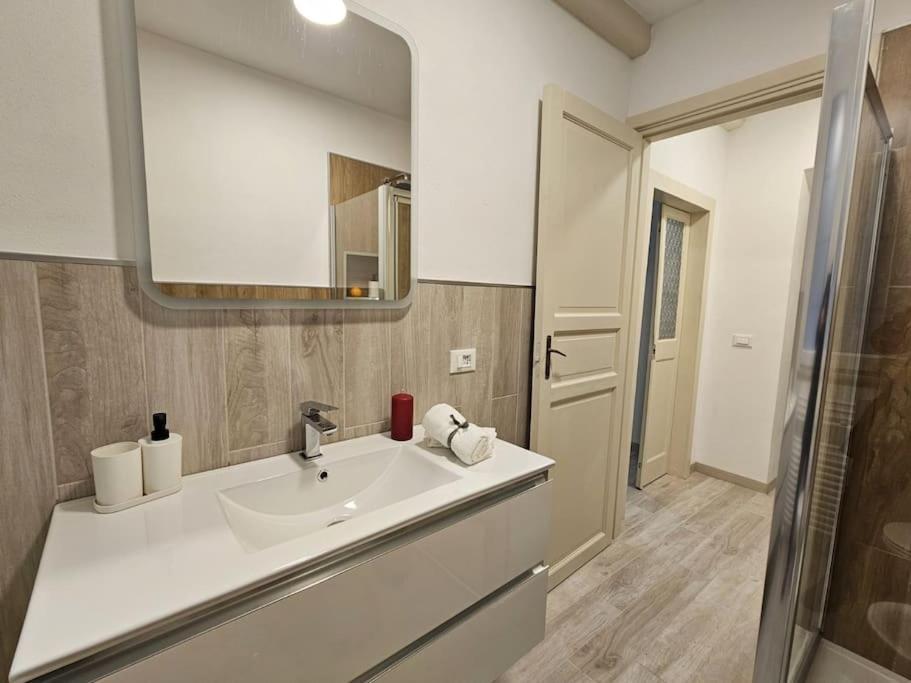 Apartamento Il Rifugio Di Trip Mantua Exterior foto